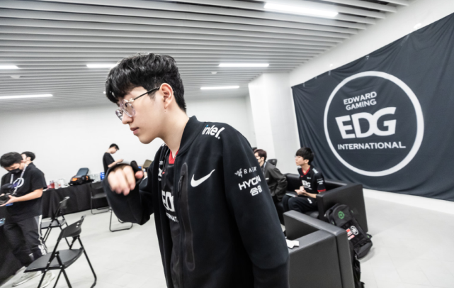 需将冲击百 需将冲击百