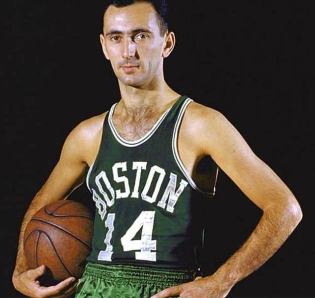 这位灰熊内 这位灰熊内